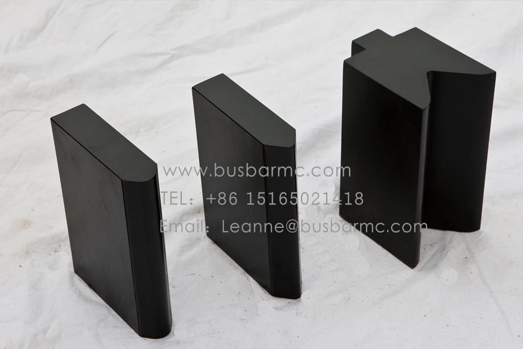 Flat curved mold for busbar machine